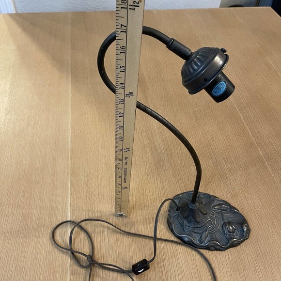 Vintage Gilbert Floral Tulip Lilly Pad Table Lamp USA Bronze Base RARE - Picture 13 of 14